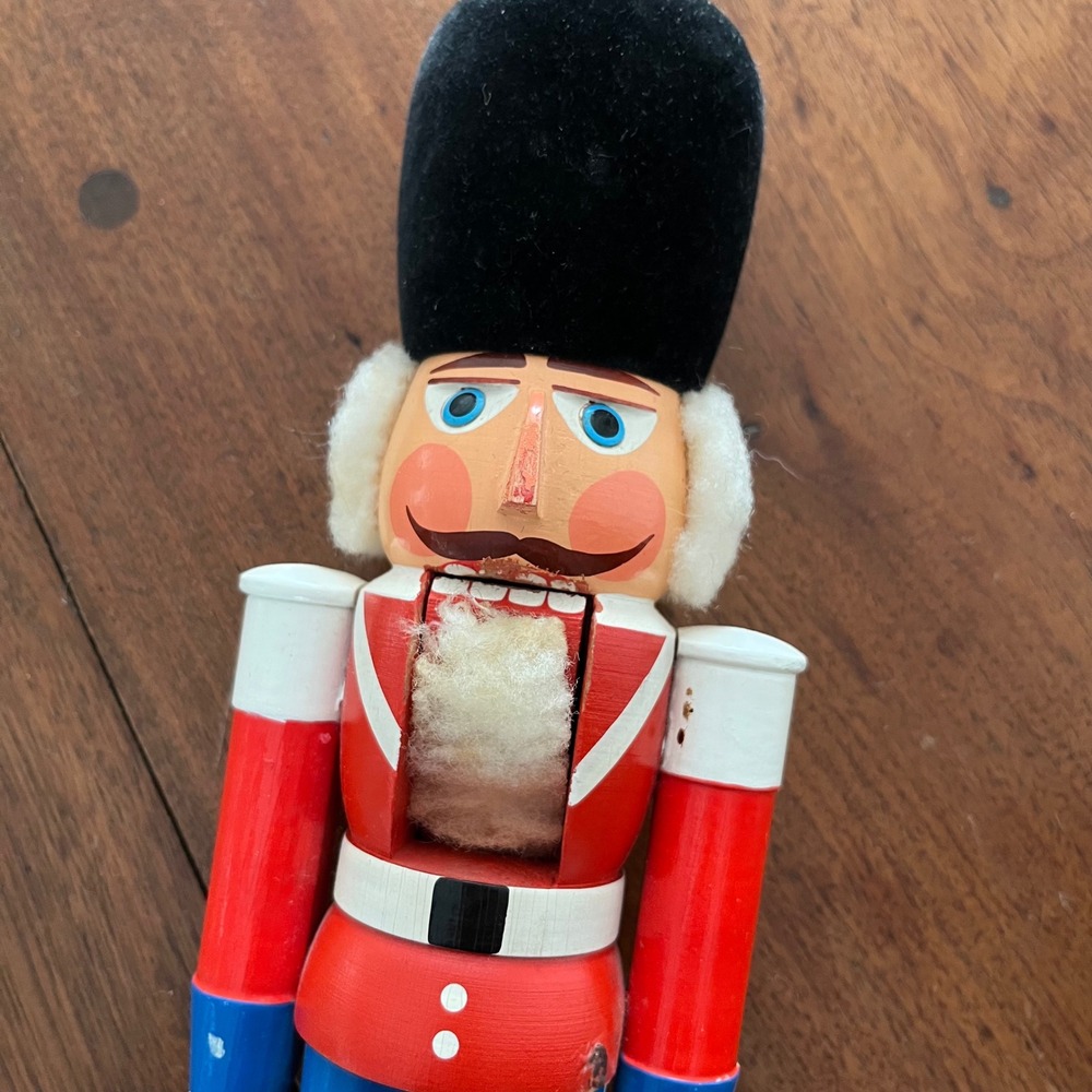 Vintage 1979 German Nutcracker Wood Soldier Guard 12" Erzgebirge GDR Christmas - Picture 5 of 10